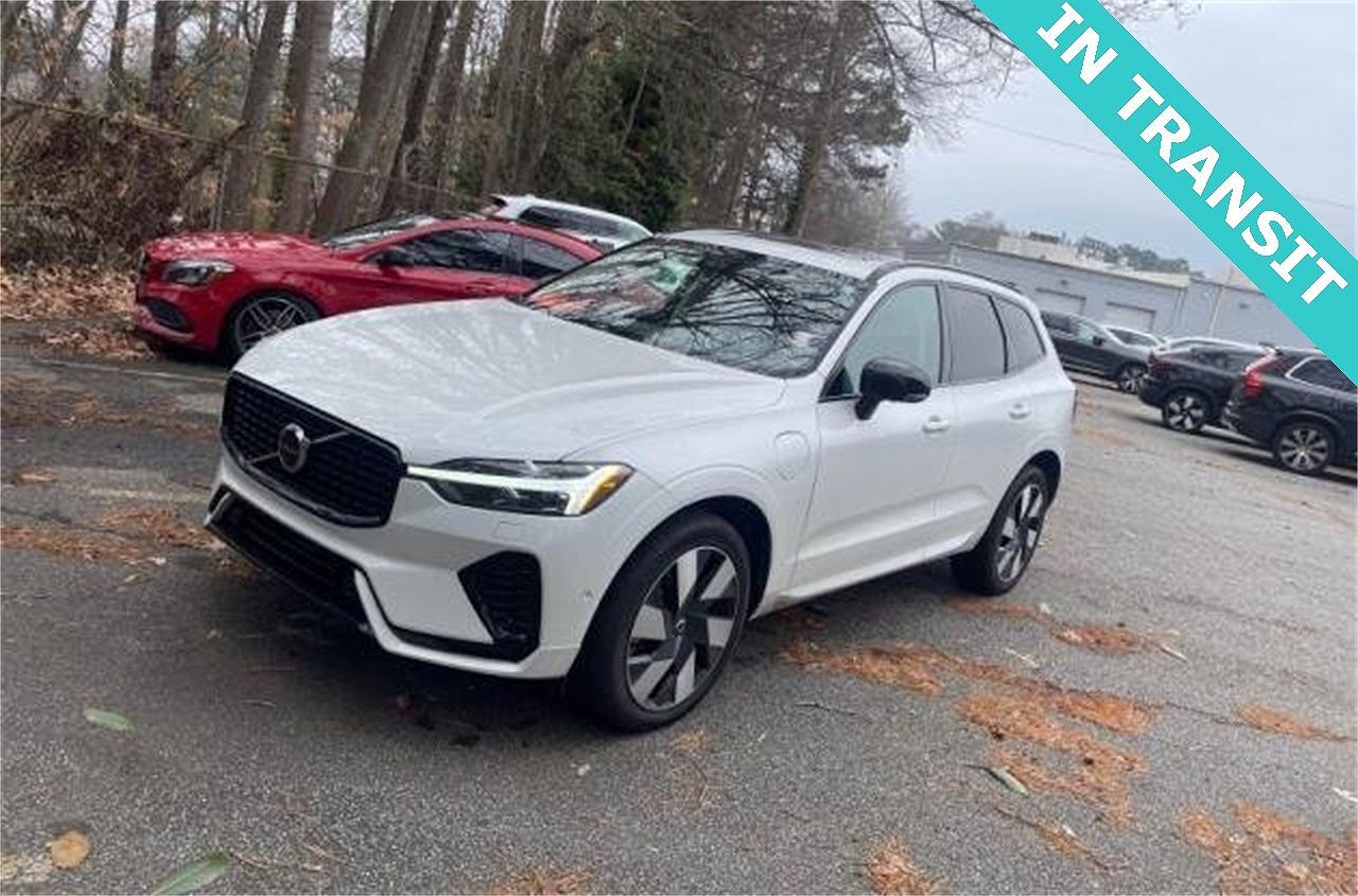 2024 VOLVO XC60