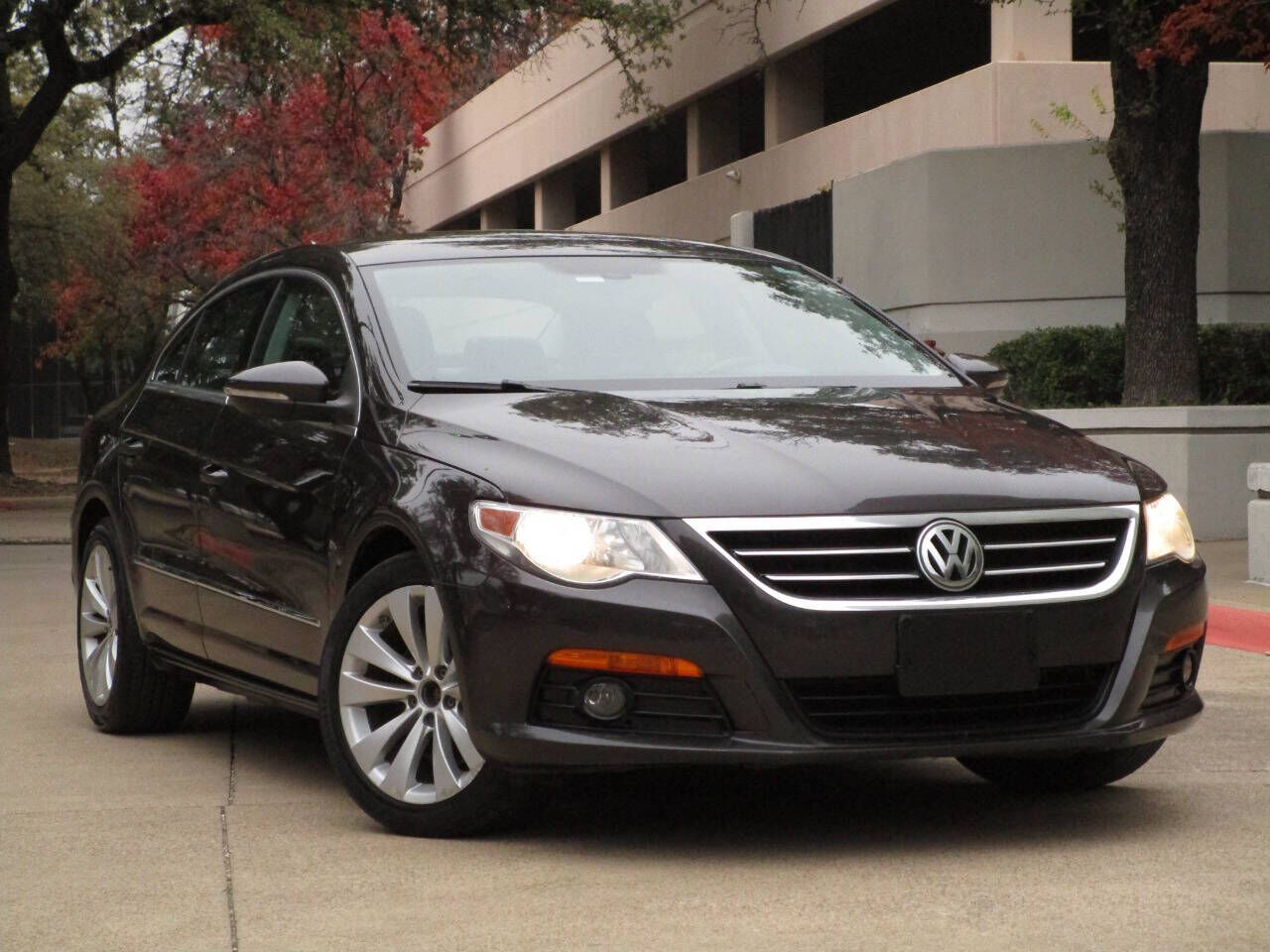 2010 VOLKSWAGEN Passat