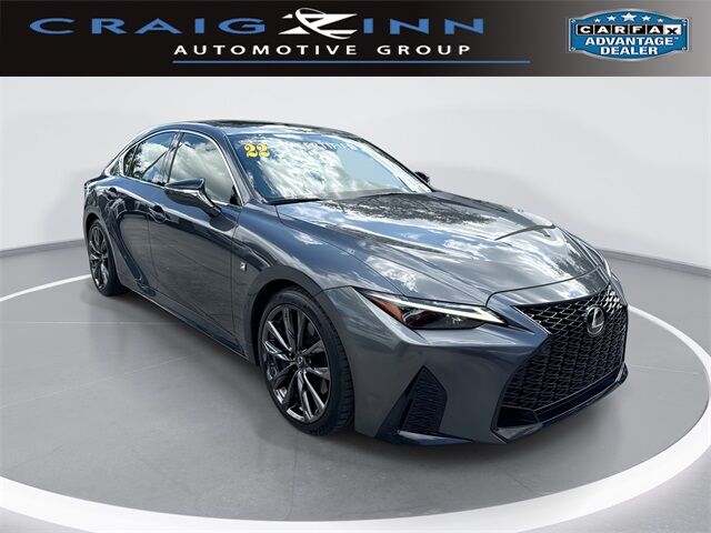 2022 LEXUS IS