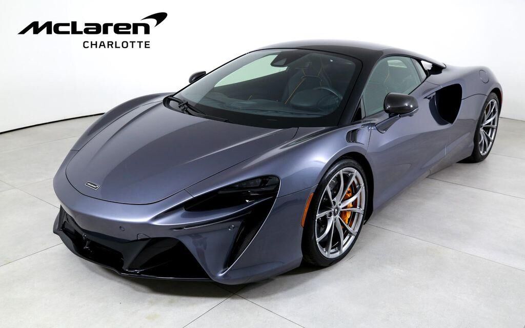 2023 MCLAREN ARTURA