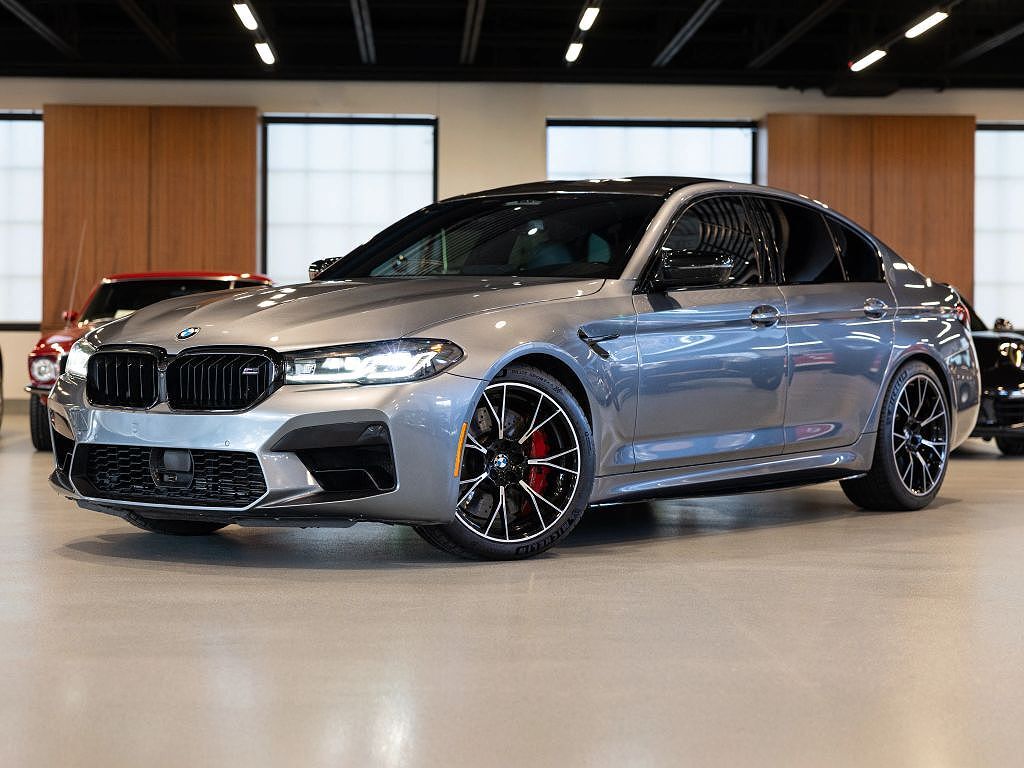 2022 BMW M5