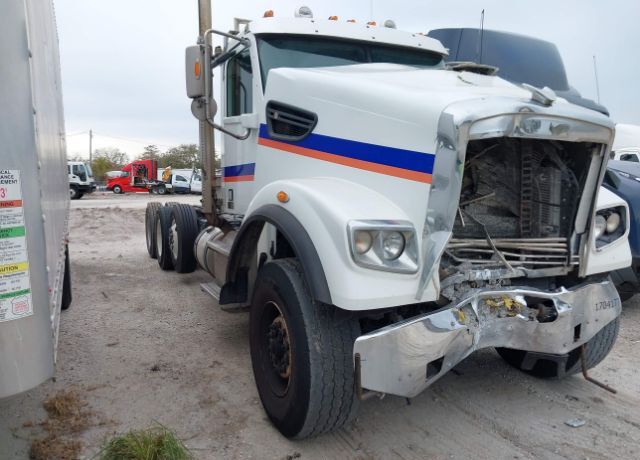 2019 FREIGHTLINER SD122