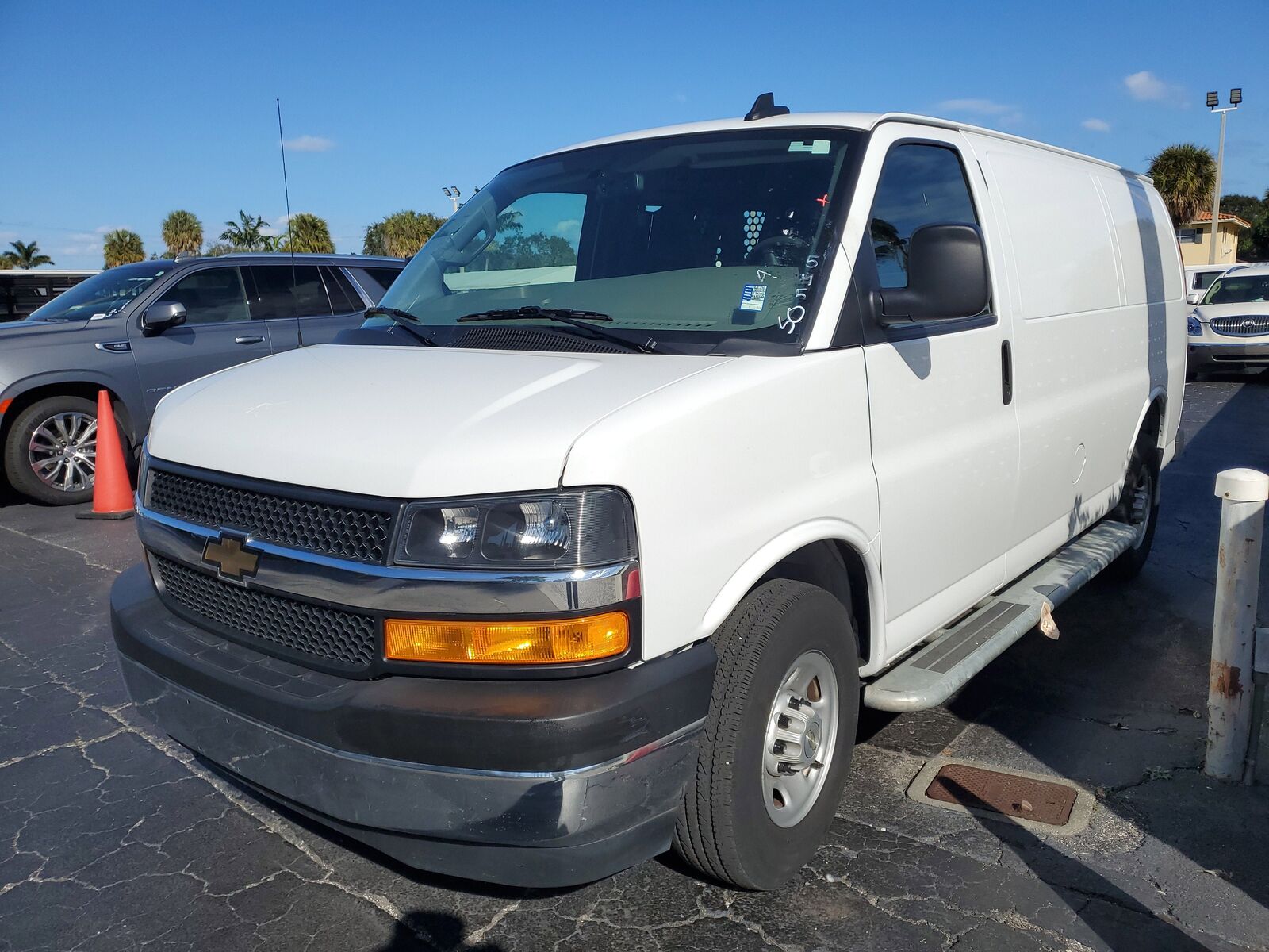 2024 CHEVROLET Express