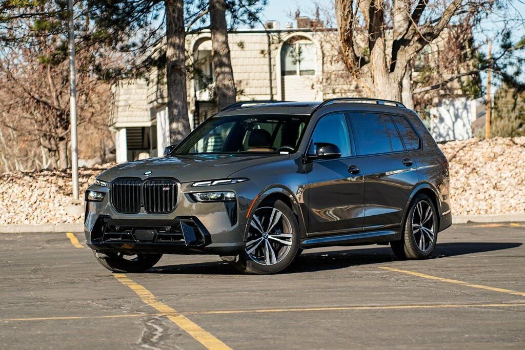 2025 BMW X7