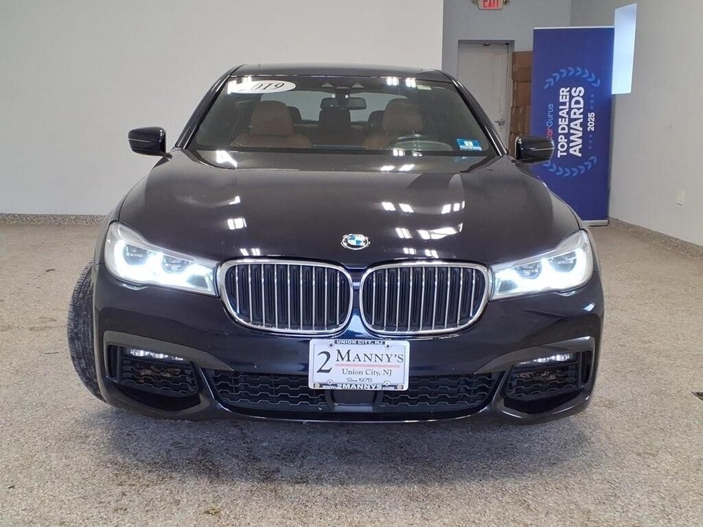 2019 BMW 750i / B7