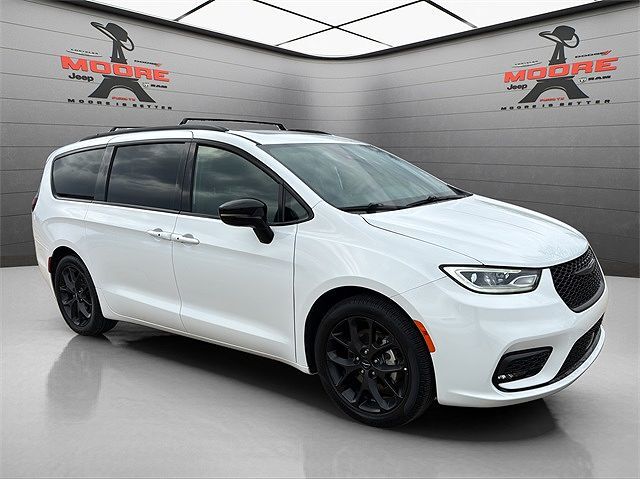 2025 CHRYSLER Pacifica