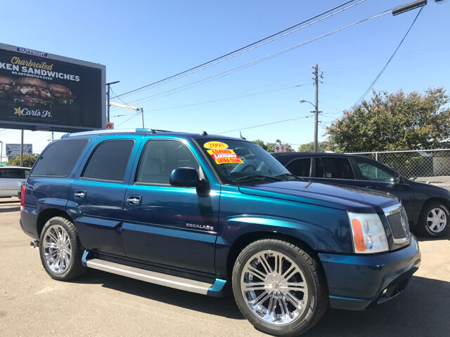 2005 CADILLAC Escalade