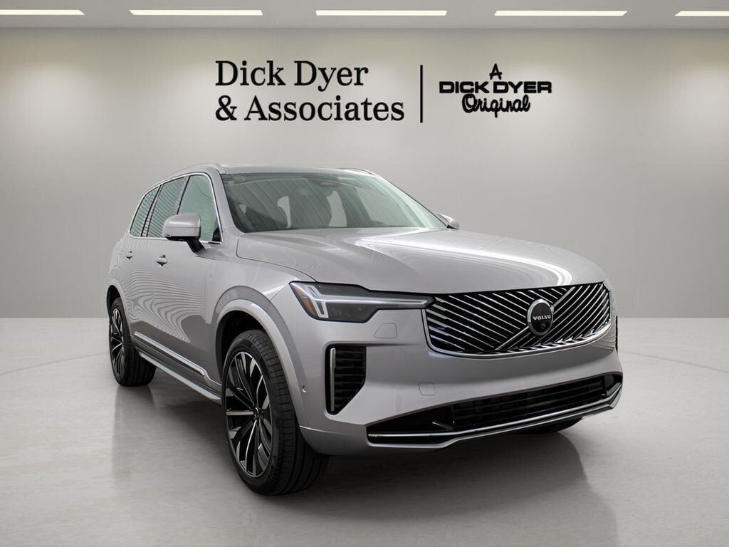 2026 VOLVO XC90
