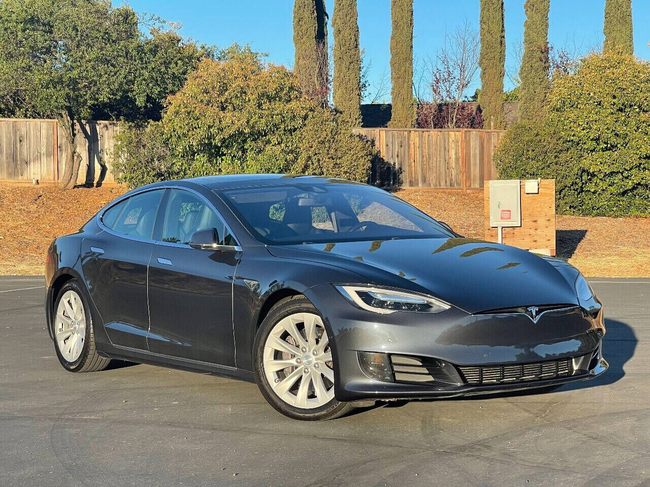 2016 TESLA Model S