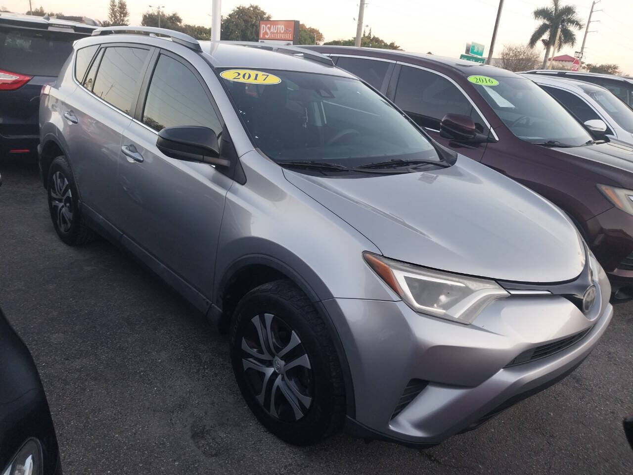 2017 TOYOTA RAV4
