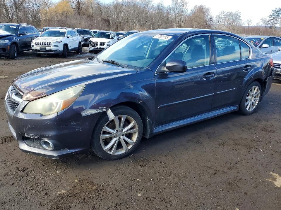 2013 SUBARU Legacy