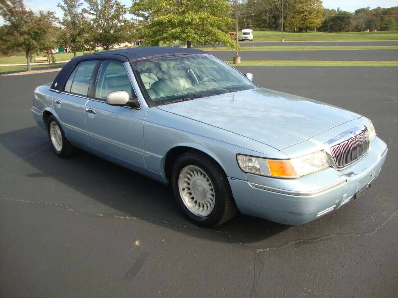 2002 MERCURY Grand Marquis