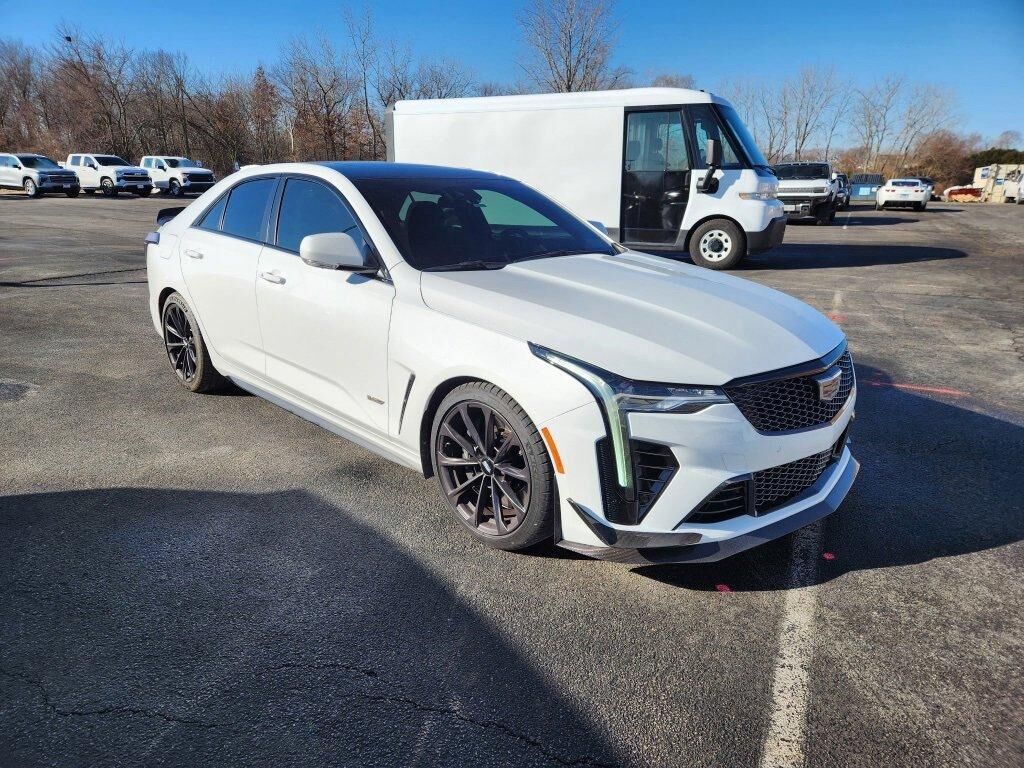 2022 CADILLAC CT4