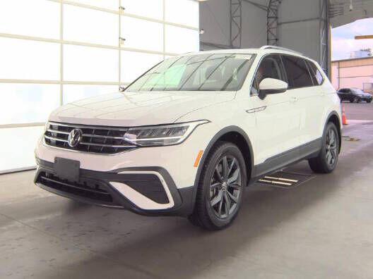 2022 VOLKSWAGEN Tiguan