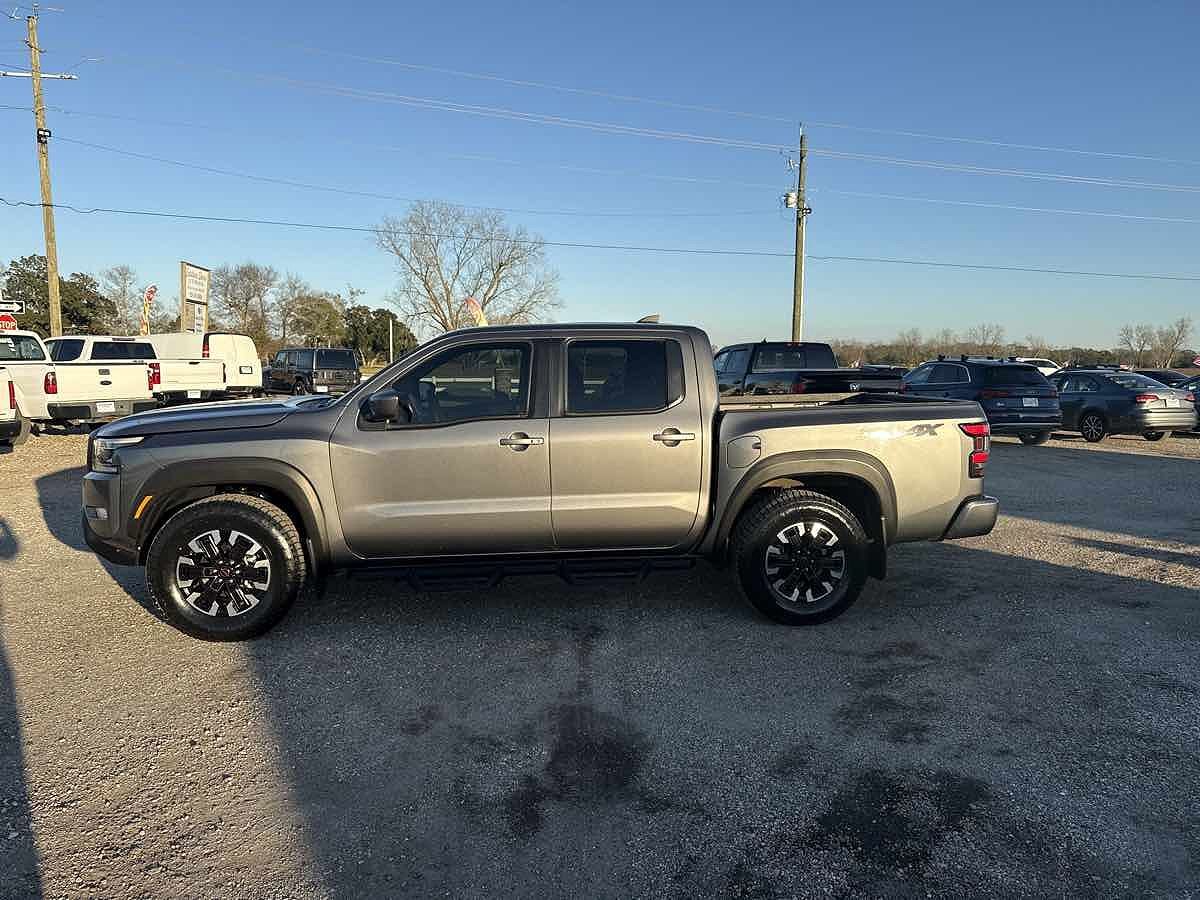 2022 NISSAN Frontier