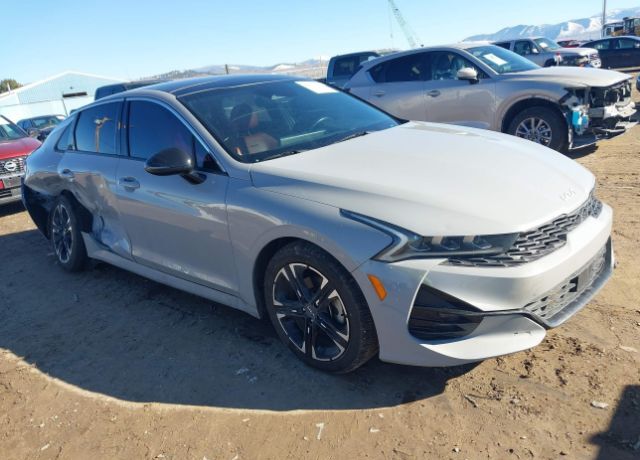 2022 KIA K5