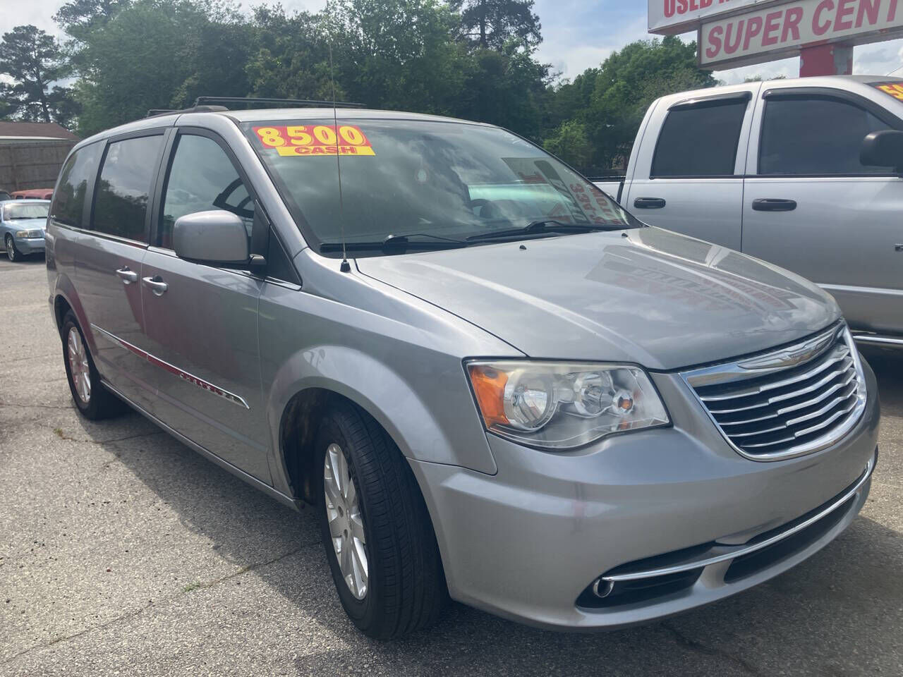 2016 CHRYSLER Town and Country