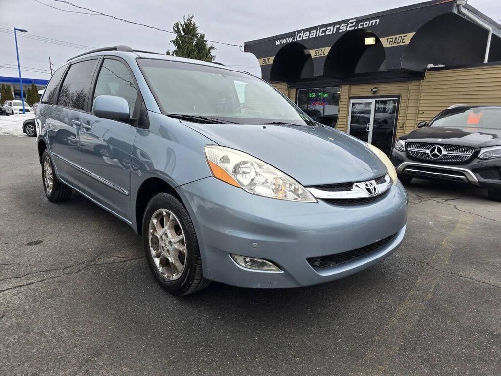 2006 TOYOTA Sienna