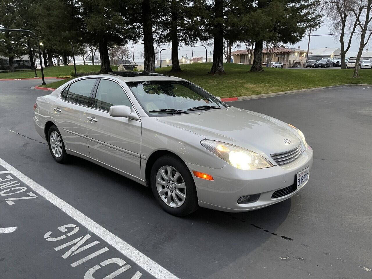 2004 LEXUS ES