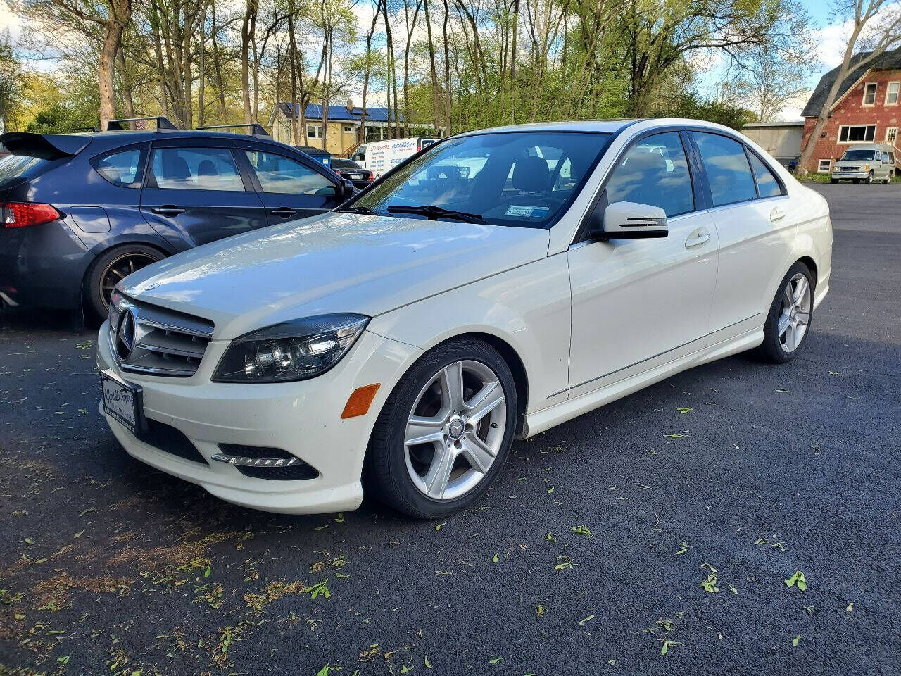 2011 MERCEDES-BENZ C-Class