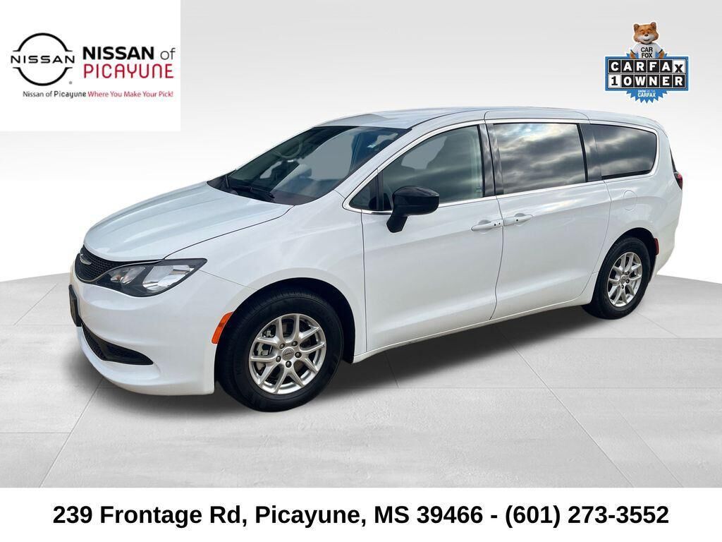 2024 CHRYSLER Voyager