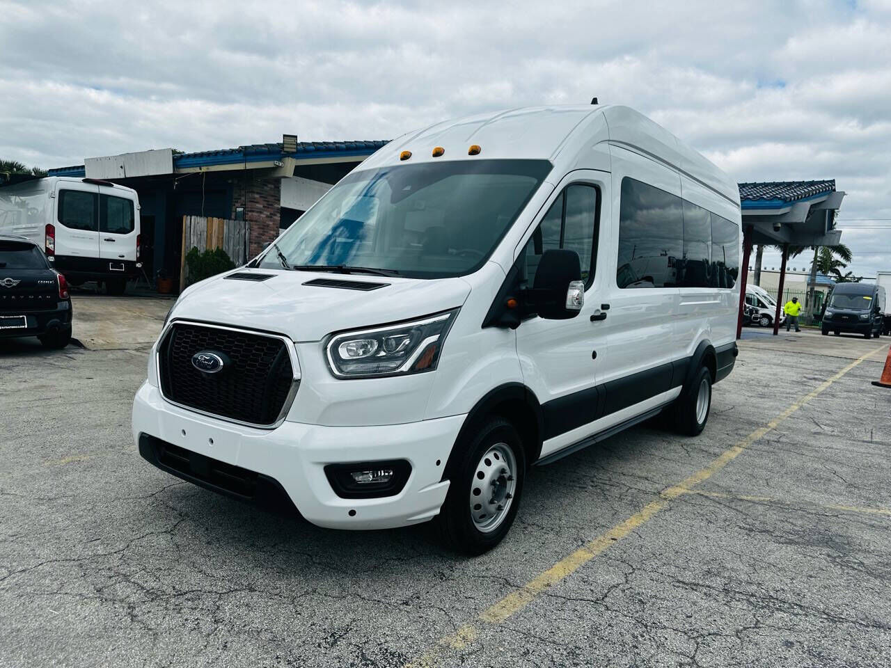 2024 FORD Transit