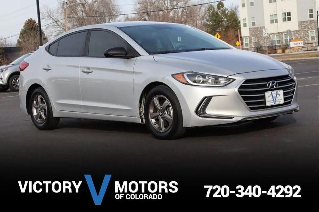 2017 HYUNDAI Elantra
