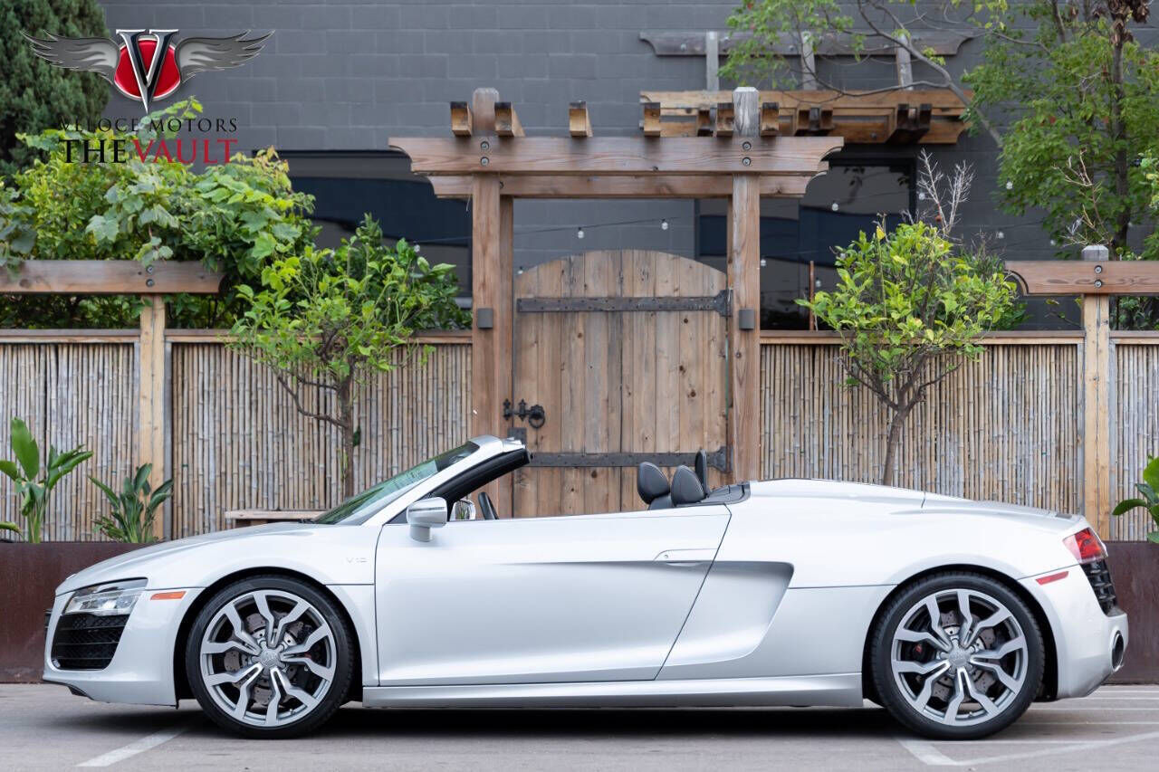 2014 AUDI R8