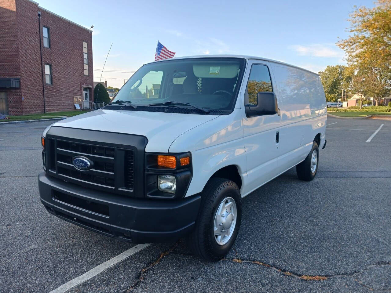 2011 FORD E-250