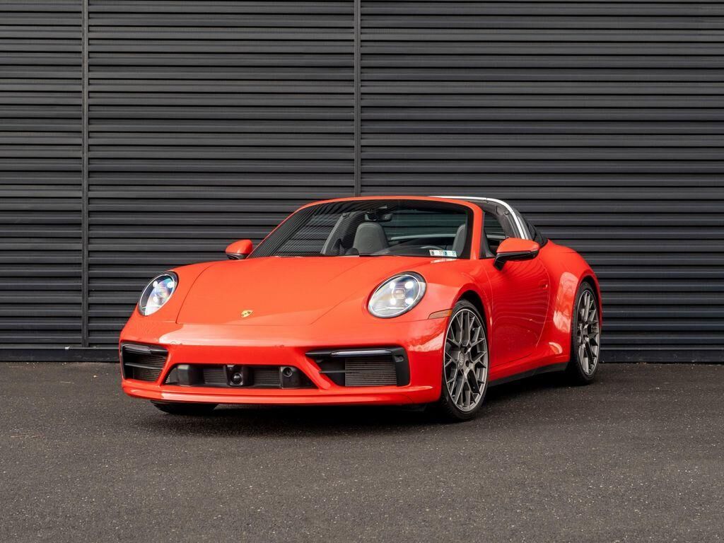 2021 PORSCHE 911