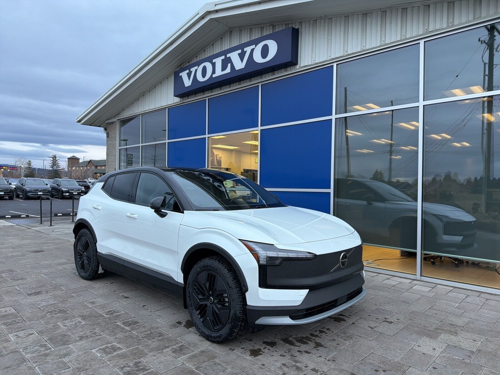 2026 VOLVO EX30 CC