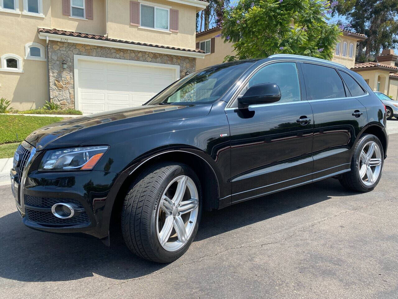 2011 AUDI Q5