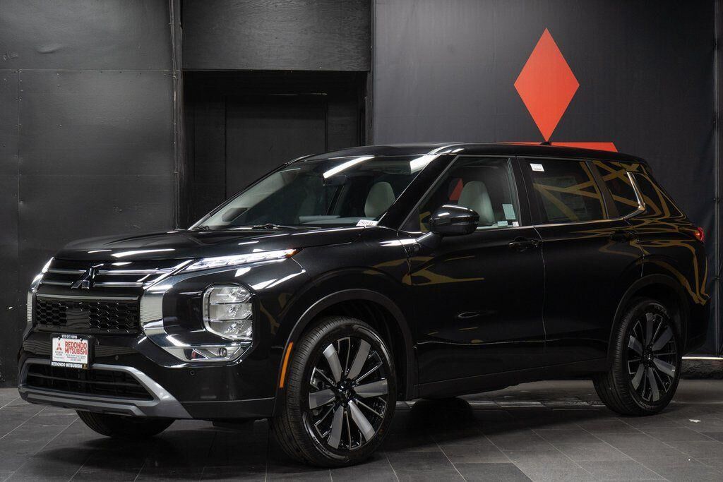 2026 MITSUBISHI Outlander