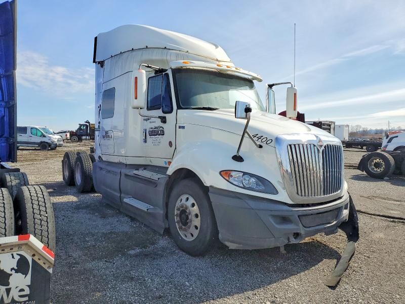 2014 INTERNATIONAL LF687