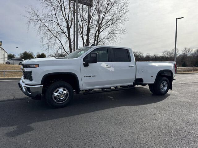 2026 CHEVROLET Silverado HD
