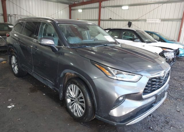 2020 TOYOTA Highlander