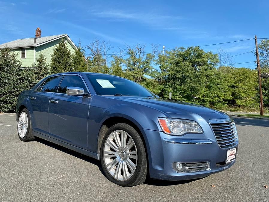 2011 CHRYSLER 300