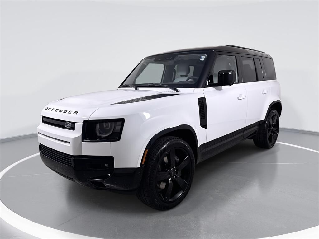 2026 LAND ROVER Defender
