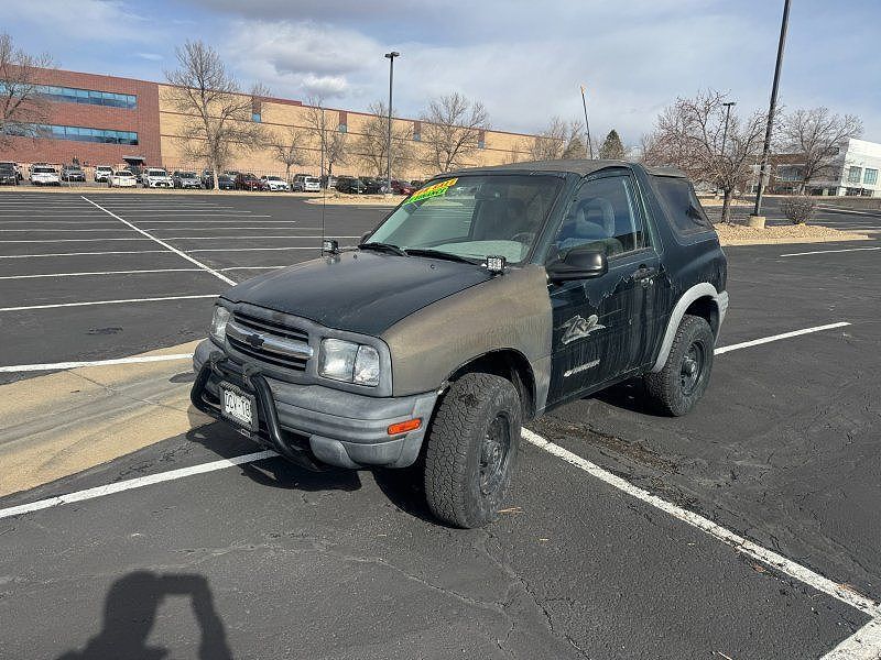 2001 CHEVROLET Tracker