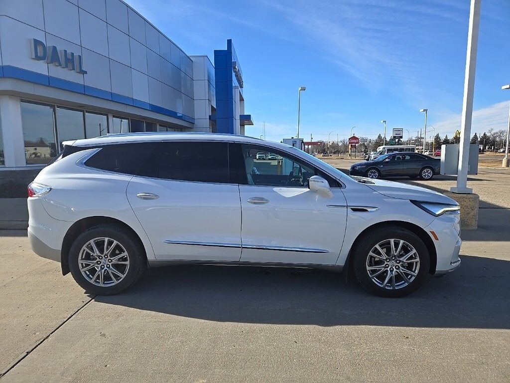 2023 BUICK Enclave