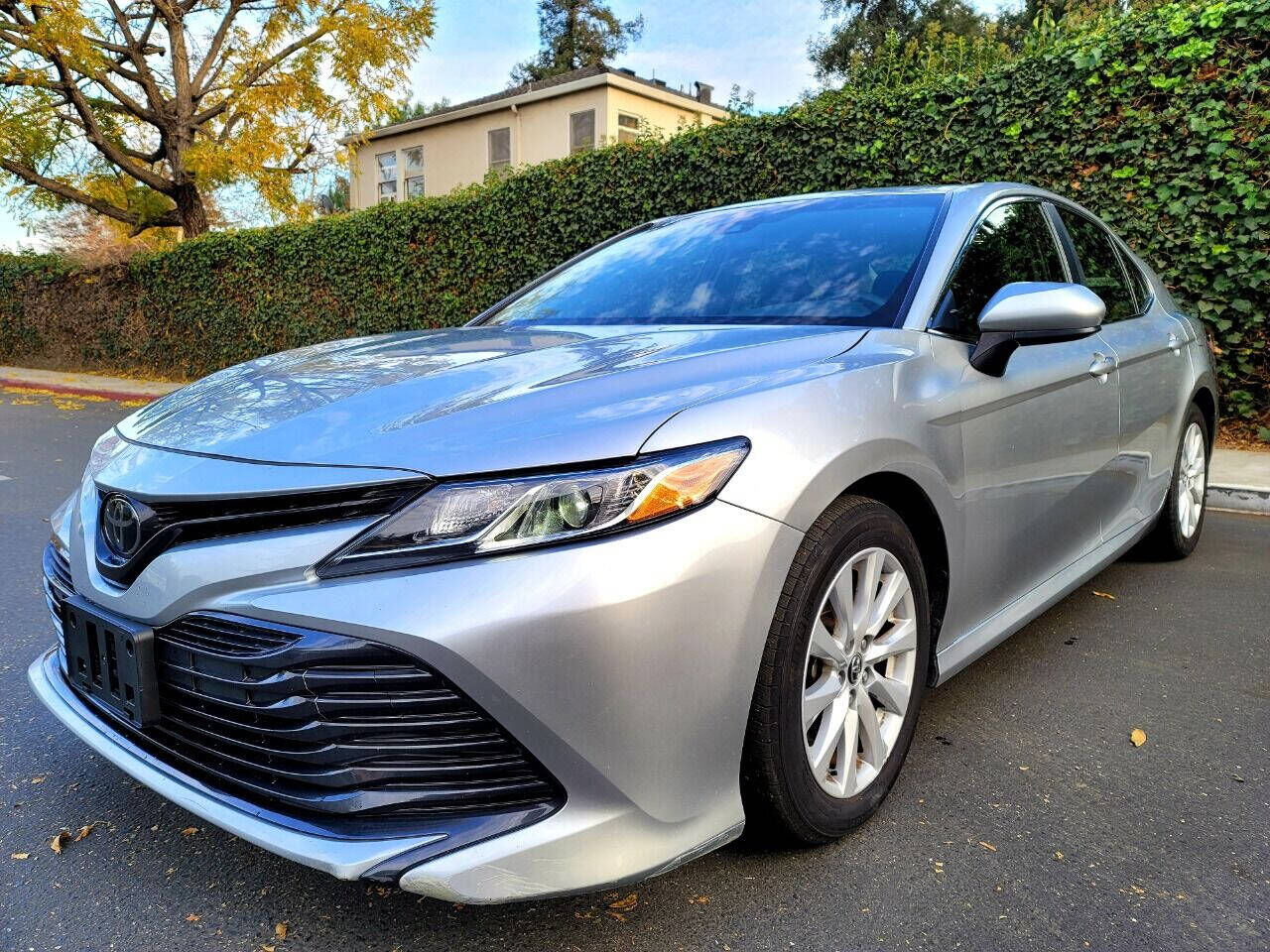 2018 TOYOTA Camry