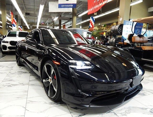 2021 PORSCHE Taycan