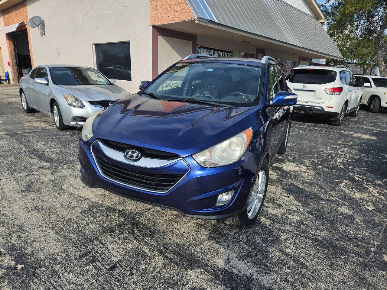 2011 HYUNDAI Tucson