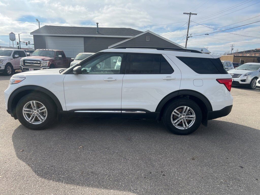 2021 FORD Explorer