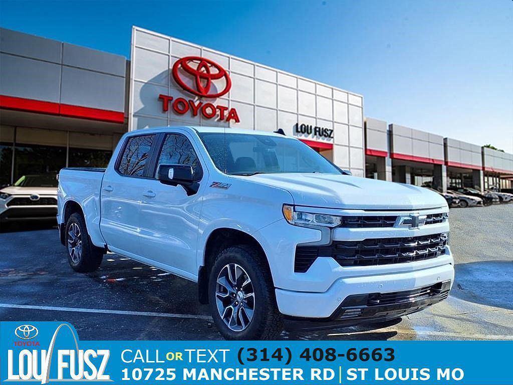 2024 CHEVROLET Silverado