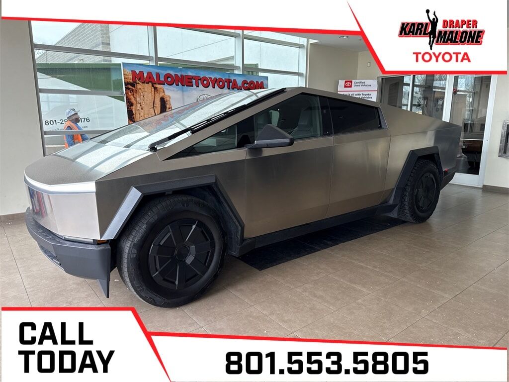 2024 TESLA Cybertruck