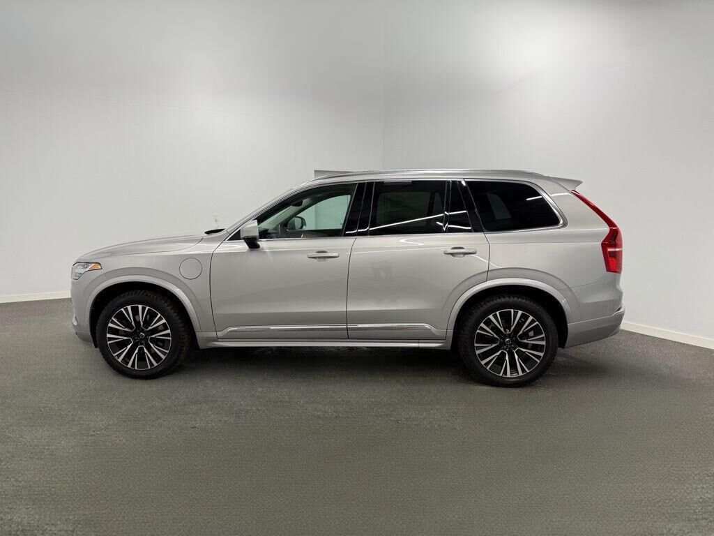 2024 VOLVO XC90