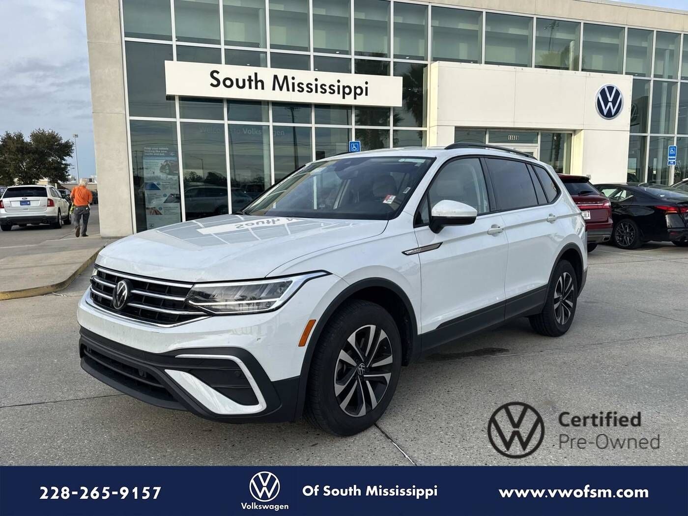 2024 VOLKSWAGEN Tiguan