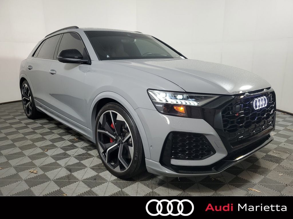 2024 AUDI RS Q8