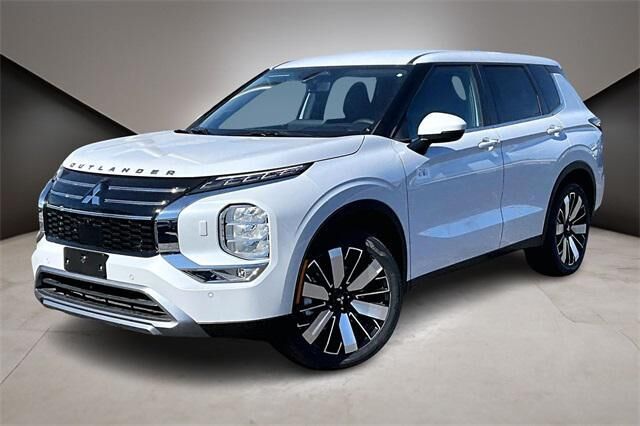 2026 MITSUBISHI Outlander